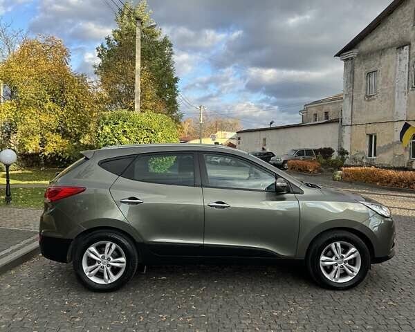 Зеленый Хендай их35, объемом двигателя 2 л и пробегом 170 тыс. км за 14400 $, фото 8 на Automoto.ua