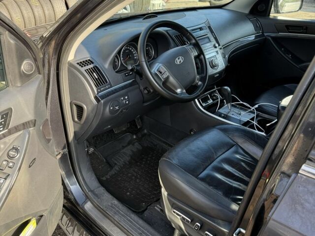 Черный Хендай их55 (Веракруз), объемом двигателя 3.8 л и пробегом 290 тыс. км за 7700 $, фото 4 на Automoto.ua