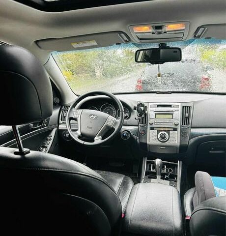 Чорний Хендай іх55 (Веракруз), об'ємом двигуна 3.8 л та пробігом 280 тис. км за 8200 $, фото 4 на Automoto.ua