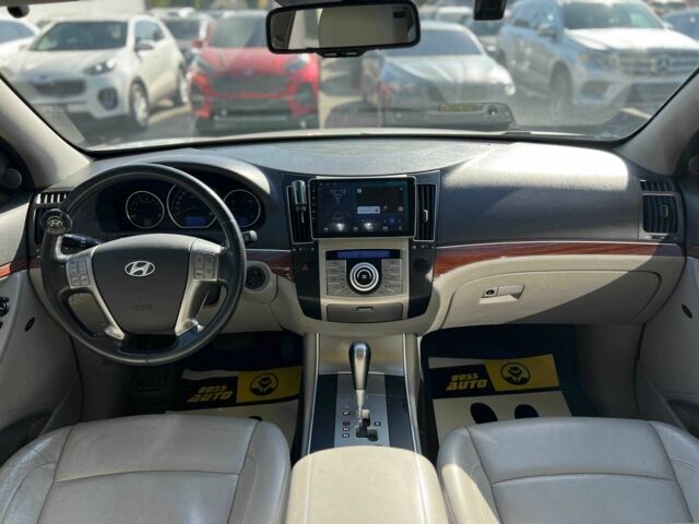 Сірий Хендай іх55 (Веракруз), об'ємом двигуна 3.8 л та пробігом 238 тис. км за 10800 $, фото 16 на Automoto.ua