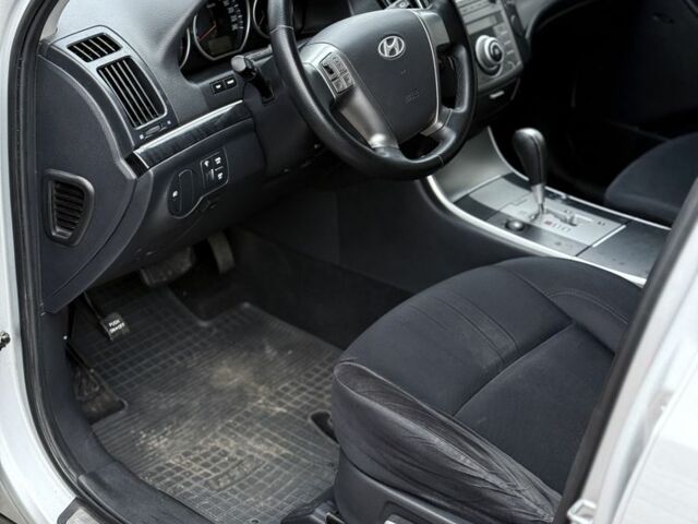 Сірий Хендай іх55 (Веракруз), об'ємом двигуна 3.8 л та пробігом 237 тис. км за 12700 $, фото 1 на Automoto.ua