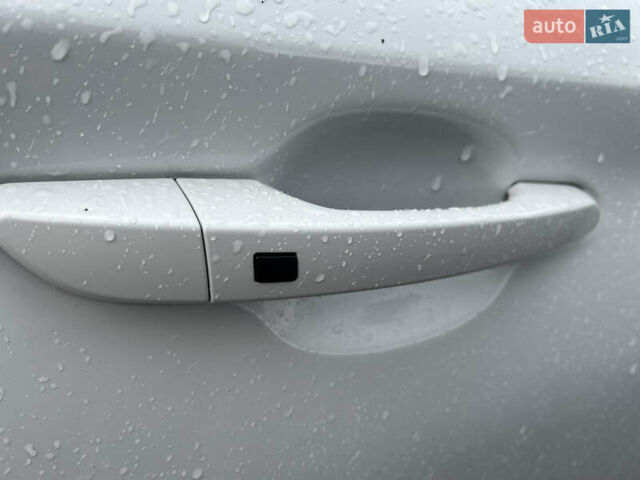 Белый Хендай Kona, объемом двигателя 0 л и пробегом 126 тыс. км за 16999 $, фото 23 на Automoto.ua