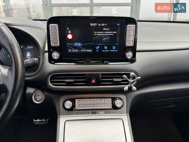 Белый Хендай Kona, объемом двигателя 0 л и пробегом 179 тыс. км за 16350 $, фото 56 на Automoto.ua