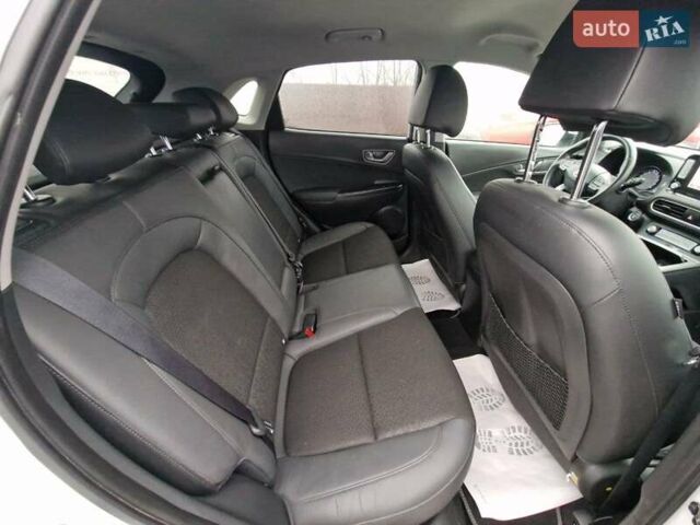 Белый Хендай Kona, объемом двигателя 0 л и пробегом 15 тыс. км за 15300 $, фото 44 на Automoto.ua