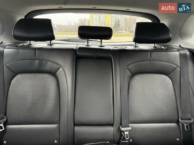 Белый Хендай Kona, объемом двигателя 0 л и пробегом 179 тыс. км за 16350 $, фото 67 на Automoto.ua