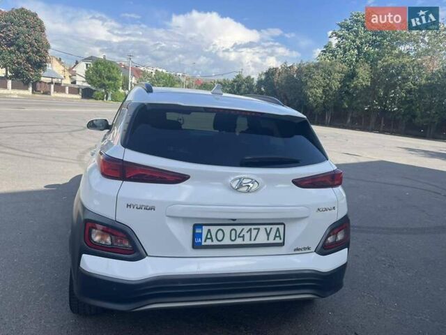 Білий Хендай Kona, об'ємом двигуна 0 л та пробігом 180 тис. км за 15000 $, фото 7 на Automoto.ua