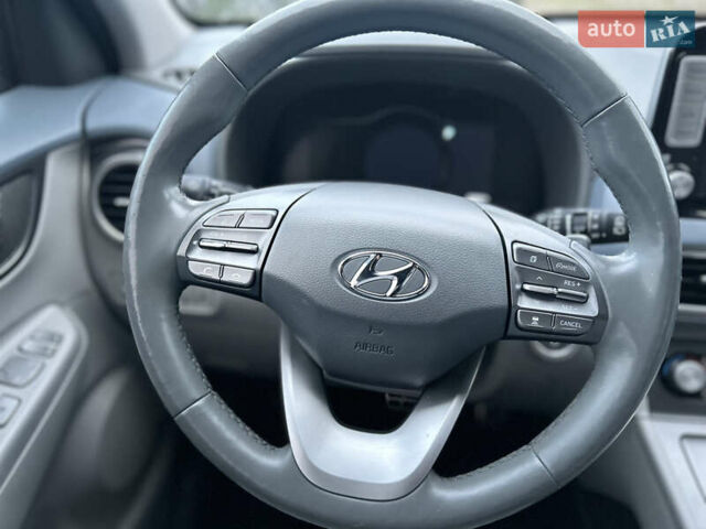 Белый Хендай Kona, объемом двигателя 0 л и пробегом 126 тыс. км за 16999 $, фото 20 на Automoto.ua