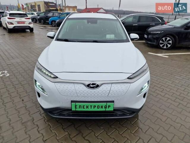 Белый Хендай Kona, объемом двигателя 0 л и пробегом 15 тыс. км за 15300 $, фото 4 на Automoto.ua