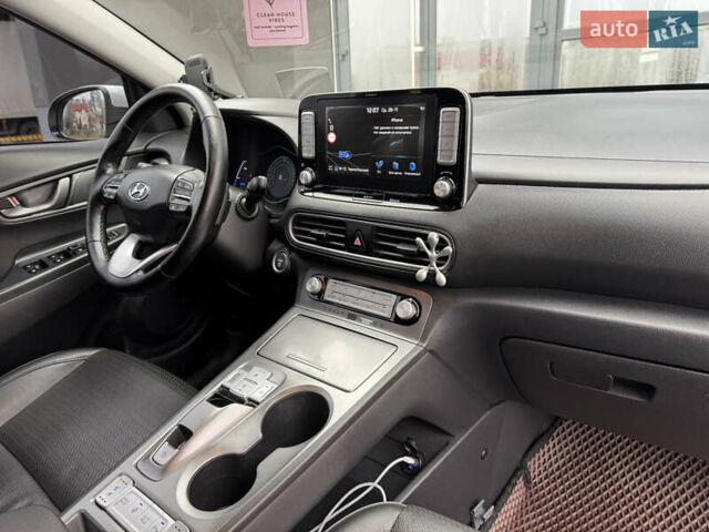 Белый Хендай Kona, объемом двигателя 0 л и пробегом 179 тыс. км за 16350 $, фото 54 на Automoto.ua