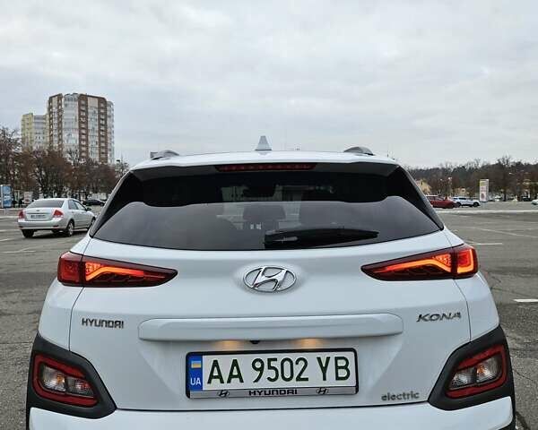 Белый Хендай Kona, объемом двигателя 0 л и пробегом 155 тыс. км за 16000 $, фото 17 на Automoto.ua