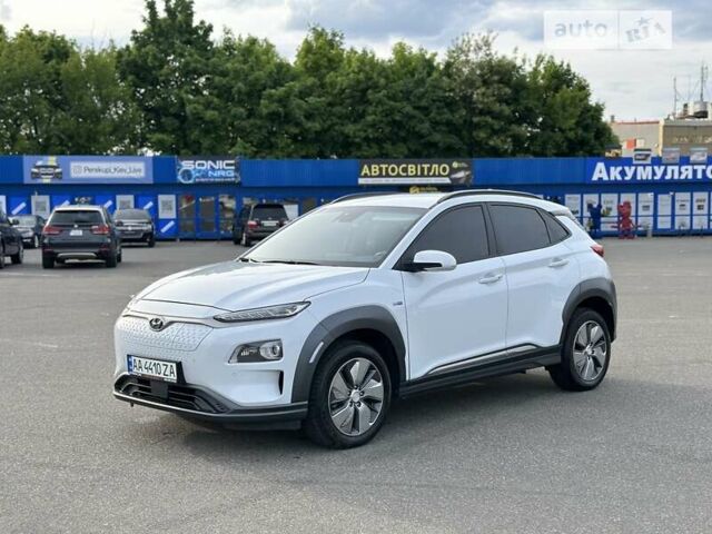 Білий Хендай Kona, об'ємом двигуна 0 л та пробігом 70 тис. км за 22500 $, фото 6 на Automoto.ua