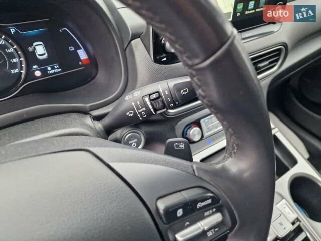 Белый Хендай Kona, объемом двигателя 0 л и пробегом 15 тыс. км за 15300 $, фото 31 на Automoto.ua