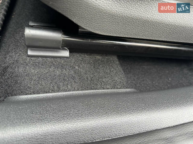 Белый Хендай Kona, объемом двигателя 0 л и пробегом 179 тыс. км за 16350 $, фото 39 на Automoto.ua