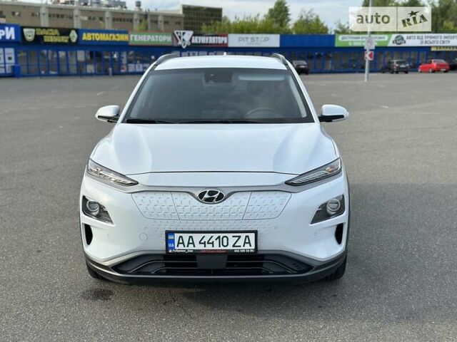 Білий Хендай Kona, об'ємом двигуна 0 л та пробігом 70 тис. км за 22500 $, фото 1 на Automoto.ua