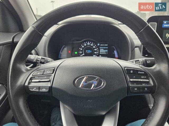 Белый Хендай Kona, объемом двигателя 0 л и пробегом 38 тыс. км за 15000 $, фото 10 на Automoto.ua