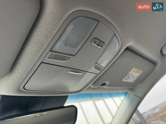 Белый Хендай Kona, объемом двигателя 0 л и пробегом 179 тыс. км за 16350 $, фото 66 на Automoto.ua