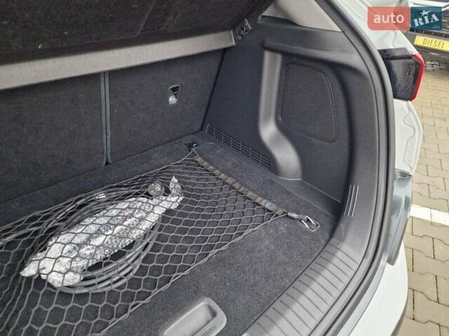 Белый Хендай Kona, объемом двигателя 0 л и пробегом 15 тыс. км за 15300 $, фото 52 на Automoto.ua