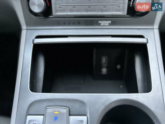 Белый Хендай Kona, объемом двигателя 0 л и пробегом 126 тыс. км за 16999 $, фото 22 на Automoto.ua