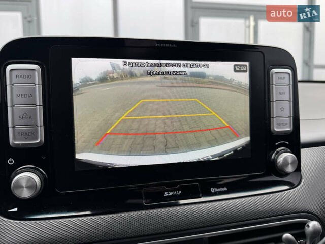 Белый Хендай Kona, объемом двигателя 0 л и пробегом 179 тыс. км за 16350 $, фото 63 на Automoto.ua