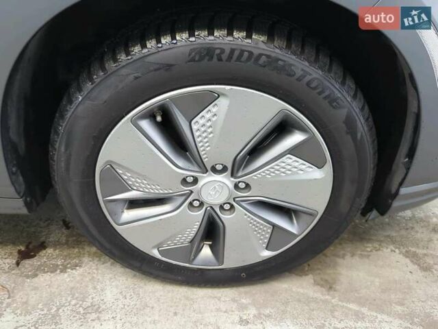 Білий Хендай Kona, об'ємом двигуна 0 л та пробігом 113 тис. км за 18300 $, фото 70 на Automoto.ua