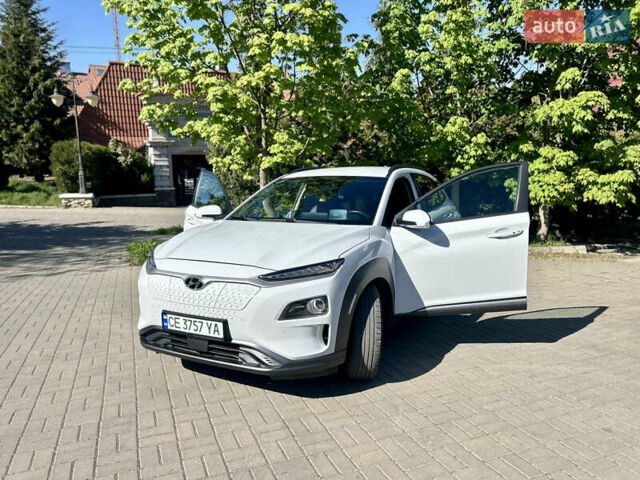 Білий Хендай Kona, об'ємом двигуна 0 л та пробігом 95 тис. км за 16850 $, фото 1 на Automoto.ua