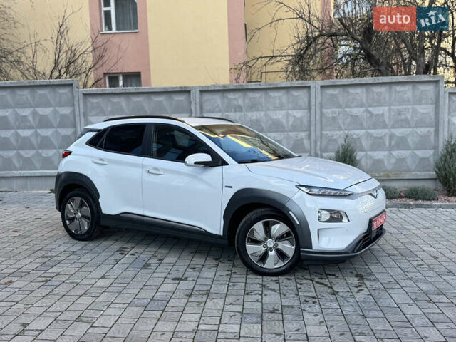 Білий Хендай Kona, об'ємом двигуна 0 л та пробігом 112 тис. км за 16499 $, фото 54 на Automoto.ua
