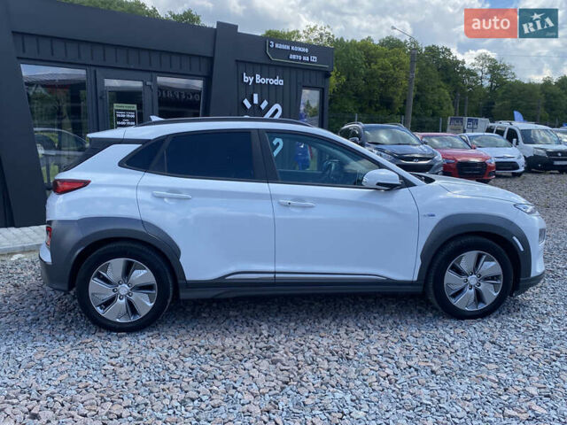 Белый Хендай Kona, объемом двигателя 0 л и пробегом 112 тыс. км за 17900 $, фото 11 на Automoto.ua