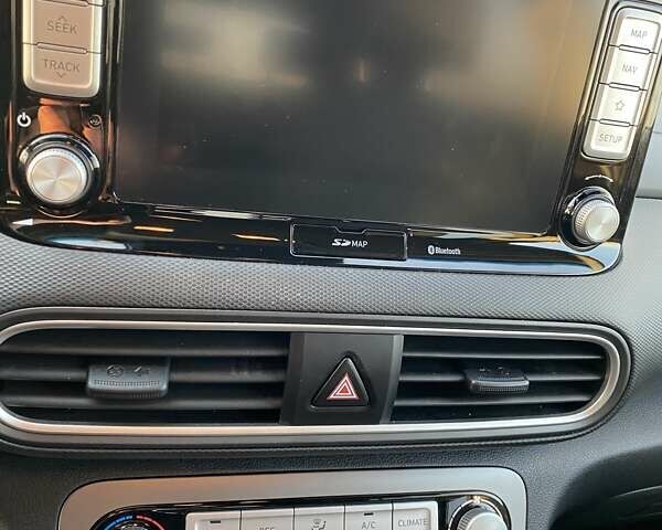 Білий Хендай Kona, об'ємом двигуна 0 л та пробігом 113 тис. км за 18300 $, фото 15 на Automoto.ua