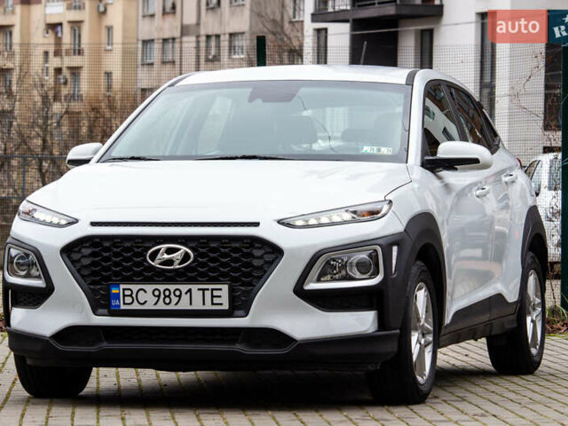 Белый Хендай Kona, объемом двигателя 2 л и пробегом 98 тыс. км за 15200 $, фото 4 на Automoto.ua