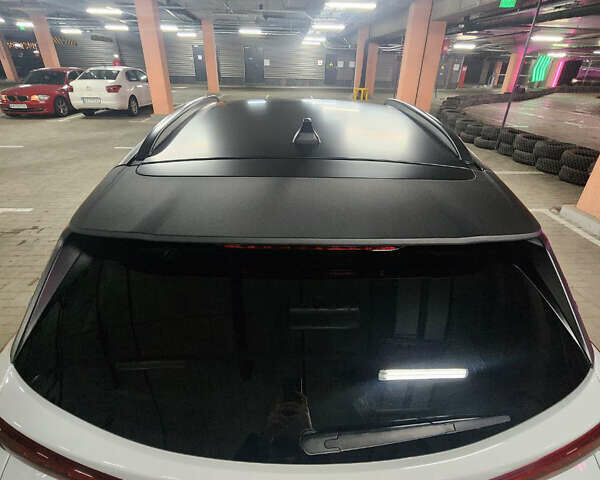 Белый Хендай Kona, объемом двигателя 0 л и пробегом 109 тыс. км за 17900 $, фото 7 на Automoto.ua