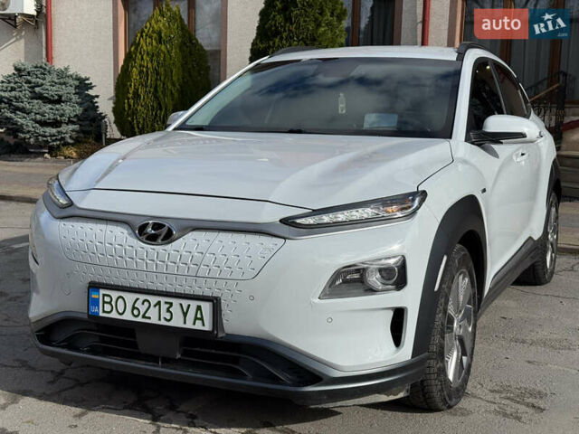 Белый Хендай Kona, объемом двигателя 0 л и пробегом 67 тыс. км за 16350 $, фото 14 на Automoto.ua