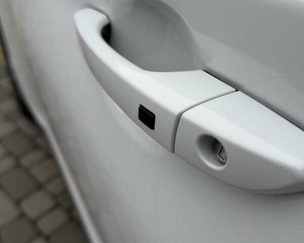 Білий Хендай Kona, об'ємом двигуна 0 л та пробігом 38 тис. км за 18200 $, фото 33 на Automoto.ua