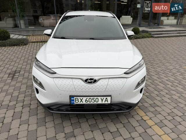 Білий Хендай Kona, об'ємом двигуна 0 л та пробігом 38 тис. км за 18200 $, фото 6 на Automoto.ua
