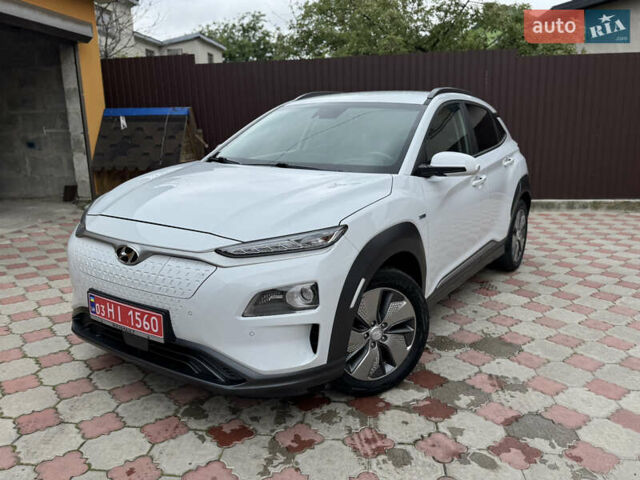 Білий Хендай Kona, об'ємом двигуна 0 л та пробігом 68 тис. км за 14999 $, фото 58 на Automoto.ua