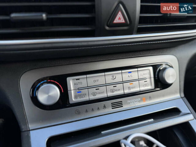 Белый Хендай Kona, объемом двигателя 0 л и пробегом 108 тыс. км за 16700 $, фото 32 на Automoto.ua