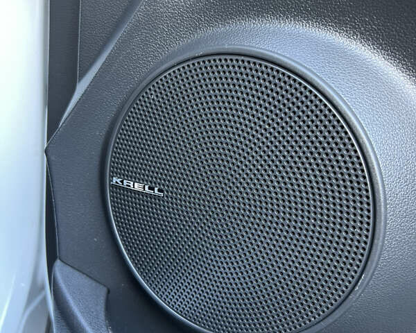 Белый Хендай Kona, объемом двигателя 0 л и пробегом 97 тыс. км за 16800 $, фото 11 на Automoto.ua