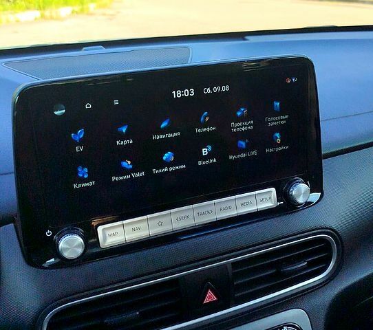 Белый Хендай Kona, объемом двигателя 0 л и пробегом 108 тыс. км за 15900 $, фото 3 на Automoto.ua
