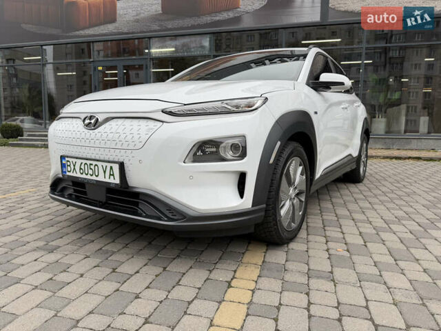 Білий Хендай Kona, об'ємом двигуна 0 л та пробігом 38 тис. км за 18200 $, фото 2 на Automoto.ua