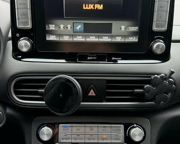 Білий Хендай Kona, об'ємом двигуна 0 л та пробігом 38 тис. км за 18200 $, фото 31 на Automoto.ua