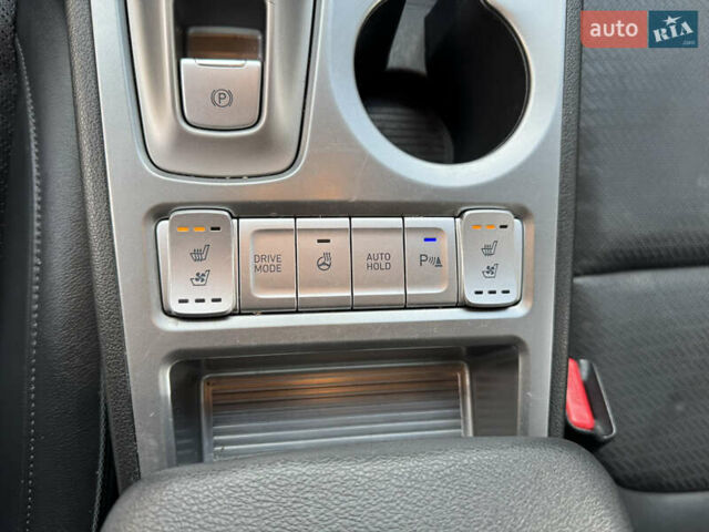 Белый Хендай Kona, объемом двигателя 0 л и пробегом 67 тыс. км за 16350 $, фото 77 на Automoto.ua