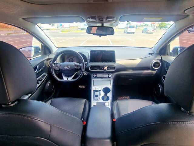 Білий Хендай Kona, об'ємом двигуна 0 л та пробігом 88 тис. км за 16800 $, фото 4 на Automoto.ua