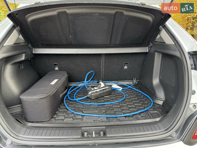 Белый Хендай Kona, объемом двигателя 0 л и пробегом 67 тыс. км за 16350 $, фото 83 на Automoto.ua