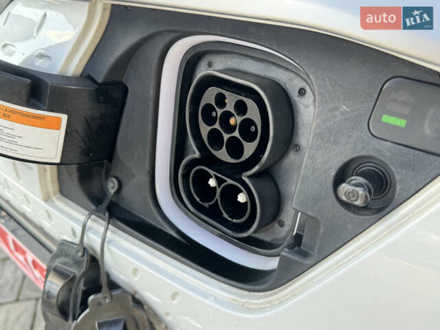 Білий Хендай Kona, об'ємом двигуна 0 л та пробігом 112 тис. км за 16499 $, фото 41 на Automoto.ua