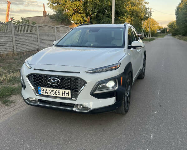 Білий Хендай Kona, об'ємом двигуна 1.59 л та пробігом 22 тис. км за 18500 $, фото 2 на Automoto.ua