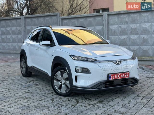 Білий Хендай Kona, об'ємом двигуна 0 л та пробігом 112 тис. км за 16499 $, фото 55 на Automoto.ua