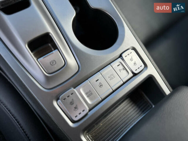 Белый Хендай Kona, объемом двигателя 0 л и пробегом 108 тыс. км за 16700 $, фото 18 на Automoto.ua