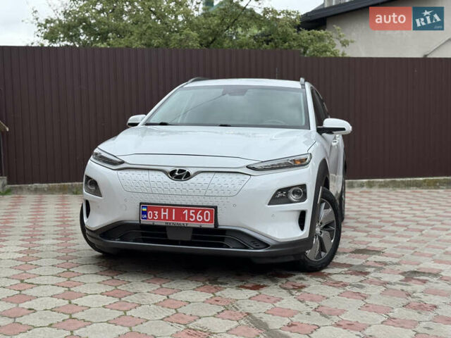 Білий Хендай Kona, об'ємом двигуна 0 л та пробігом 68 тис. км за 14999 $, фото 53 на Automoto.ua