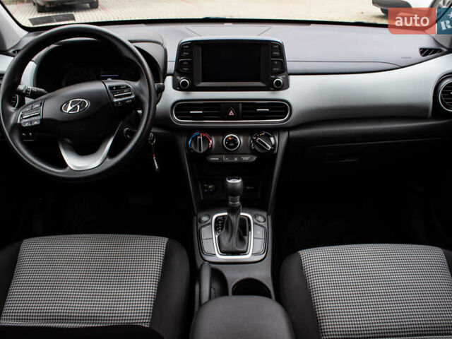 Белый Хендай Kona, объемом двигателя 2 л и пробегом 98 тыс. км за 15200 $, фото 21 на Automoto.ua