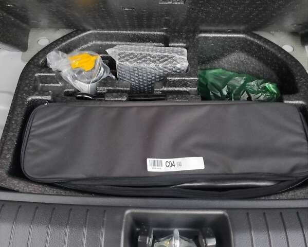 Белый Хендай Kona, объемом двигателя 0 л и пробегом 97 тыс. км за 17999 $, фото 30 на Automoto.ua