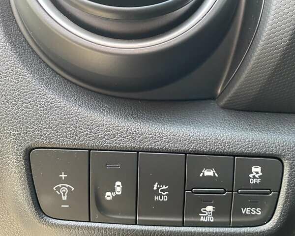 Білий Хендай Kona, об'ємом двигуна 0 л та пробігом 113 тис. км за 18300 $, фото 16 на Automoto.ua